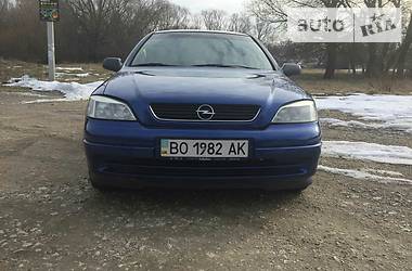 Седан Opel Astra 2004 в Тернополе