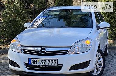 Универсал Opel Astra 2008 в Дрогобыче