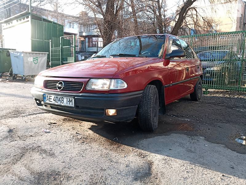 Хэтчбек Opel Astra 1994 в Днепре