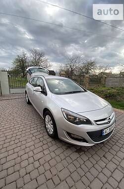 Універсал Opel Astra 2013 в Кременці