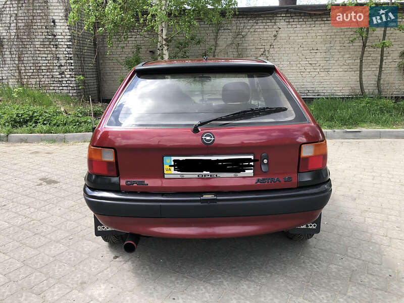 Хэтчбек Opel Astra 1992 в Львове фото 4 Хэтчбек Opel Astra 1992 в Львове