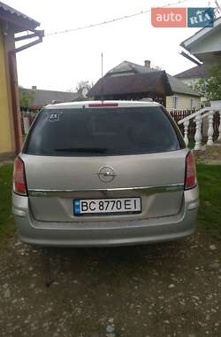 Универсал Opel Astra 2008 в Дрогобыче