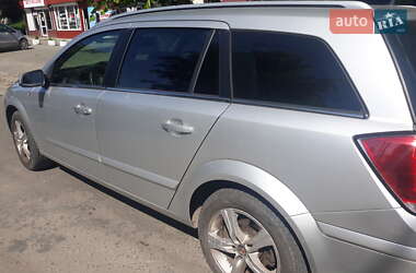 Универсал Opel Astra 2005 в Луцке