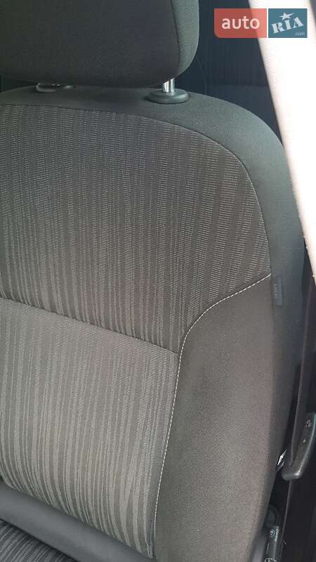 Универсал Opel Astra 2011 в Львове