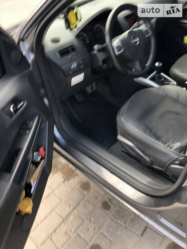 Универсал Opel Astra 2009 в Виннице