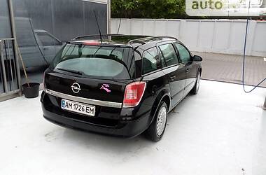 Универсал Opel Astra 2009 в Житомире