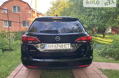Універсал Opel Astra 2016 в Житомирі