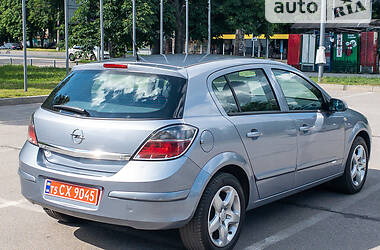 Хетчбек Opel Astra 2008 в Запоріжжі