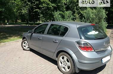 Хетчбек Opel Astra 2007 в 