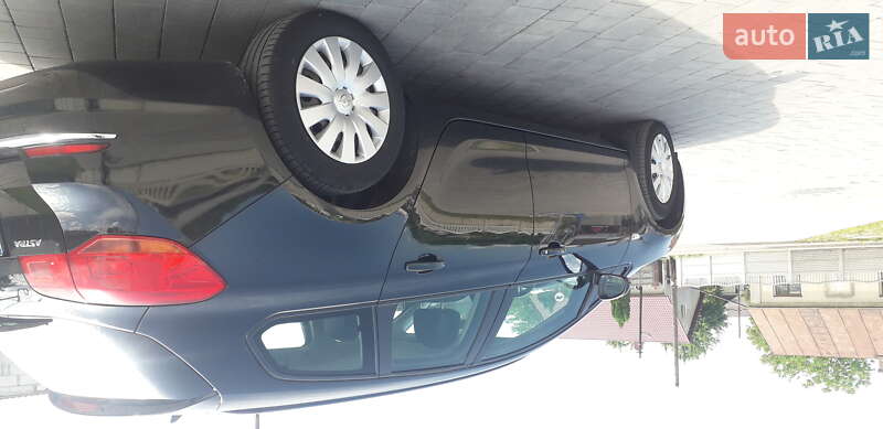 Универсал Opel Astra 2013 в Остроге