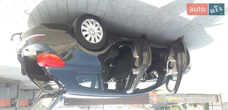 Универсал Opel Astra 2013 в Остроге