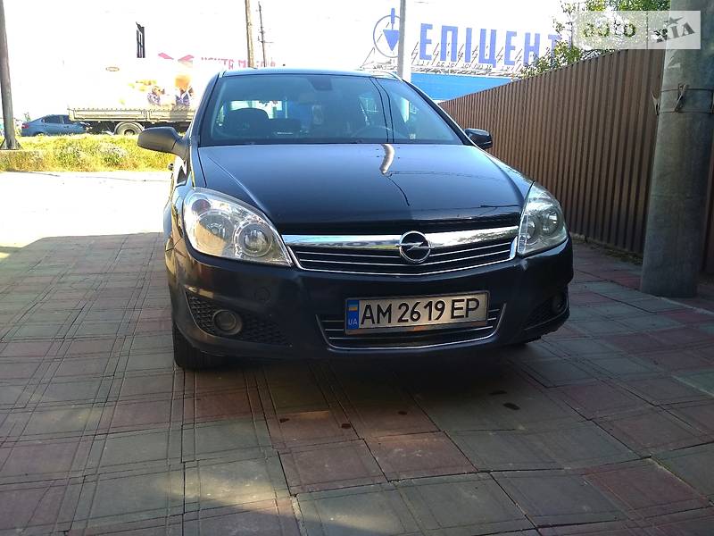 Універсал Opel Astra 2008 в Житомирі