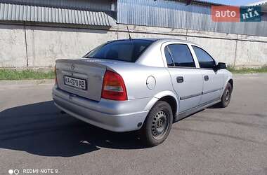 Седан Opel Astra 2003 в 