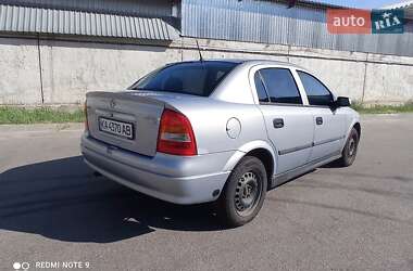 Седан Opel Astra 2003 в Киеве