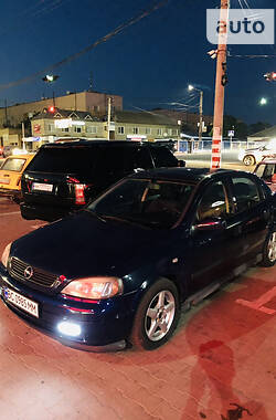 Хэтчбек Opel Astra 2002 в Одессе