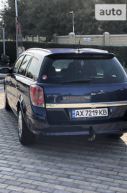 Універсал Opel Astra 2005 в Харкові