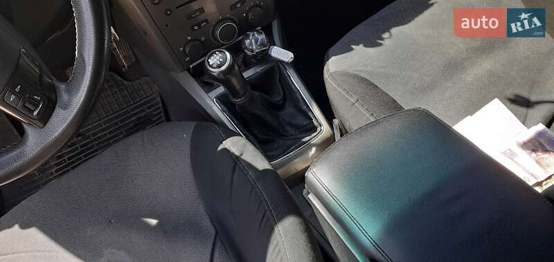 Хетчбек Opel Astra 2006 в Білій Церкві