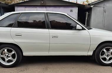 Хэтчбек Opel Astra 1995 в Черноморске