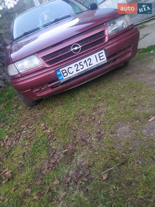 Седан Opel Astra 1992 в Сколе фото 5 Седан Opel Astra 1992 в Сколе