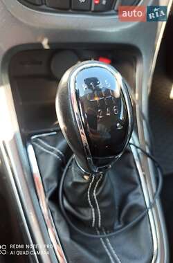 Универсал Opel Astra 2012 в 