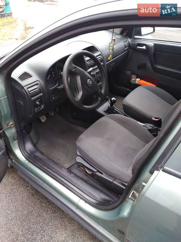 Седан Opel Astra 2008 в Броварах фото 5 Седан Opel Astra 2008 в Броварах