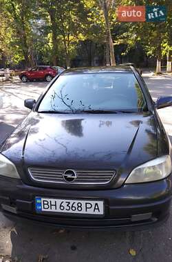 Хэтчбек Opel Astra 1999 в 