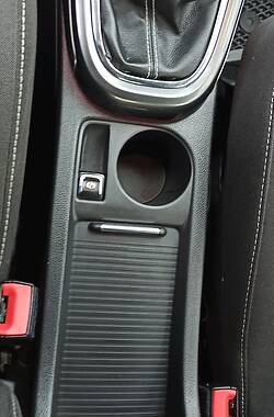 Седан Opel Astra 2012 в 