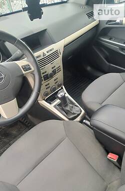 Универсал Opel Astra 2008 в Николаеве