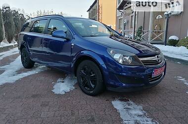 Универсал Opel Astra 2010 в Стрые