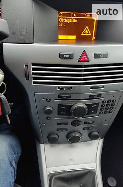 Универсал Opel Astra 2008 в 