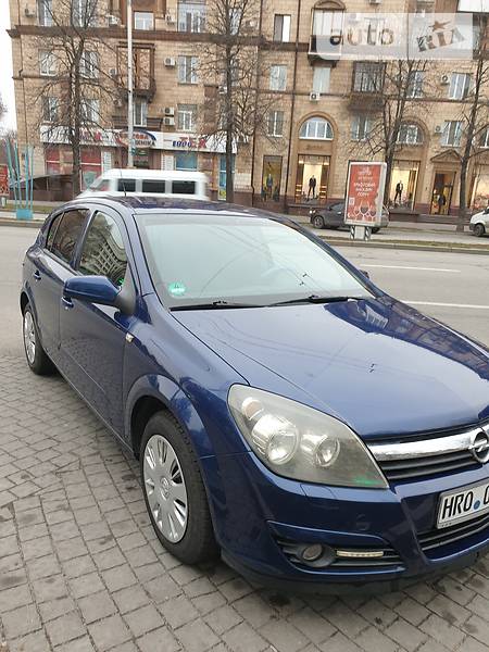 Хэтчбек Opel Astra 2005 в Запорожье