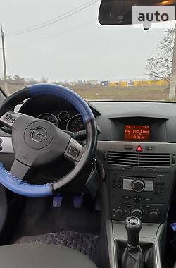 Хетчбек Opel Astra 2005 в Запоріжжі