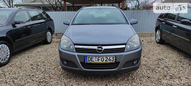 Универсал Opel Astra 2006 в Бердянске