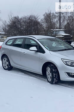 Универсал Opel Astra 2012 в Луцке