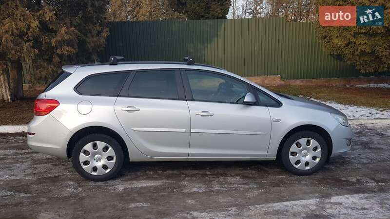 Универсал Opel Astra 2011 в Львове фото 17 Универсал Opel Astra 2011 в Львове