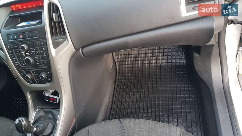 Универсал Opel Astra 2011 в Львове фото 22 Универсал Opel Astra 2011 в Львове