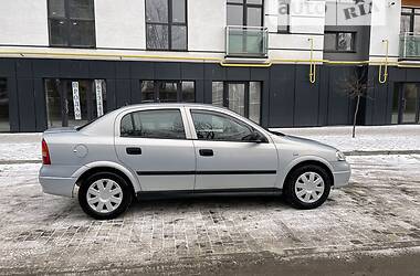 Седан Opel Astra 2004 в Ивано-Франковске