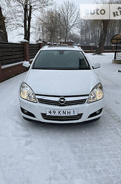 Универсал Opel Astra 2010 в Коломые