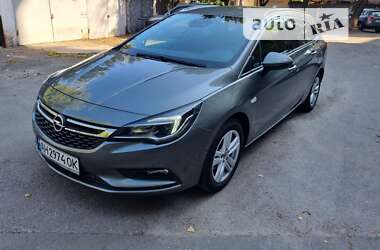 Універсал Opel Astra 2016 в Києві