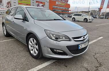 Универсал Opel Astra 2014 в Черновцах