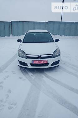 Универсал Opel Astra 2006 в Городке