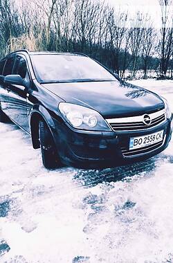 Универсал Opel Astra 2010 в Чорткове