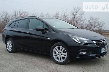 Універсал Opel Astra 2018 в Кореці