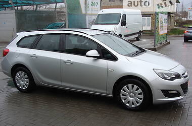 Универсал Opel Astra 2013 в Николаеве