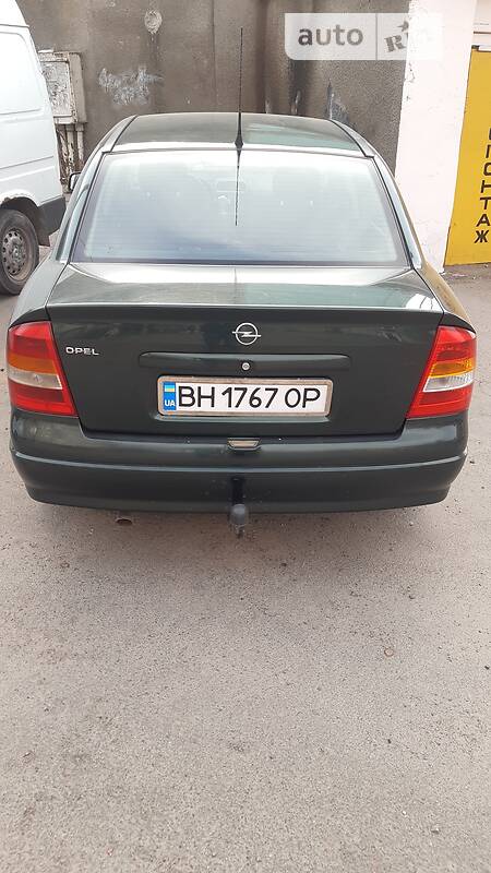 Седан Opel Astra 1999 в Подільську