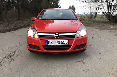 Хэтчбек Opel Astra 2004 в Дубно