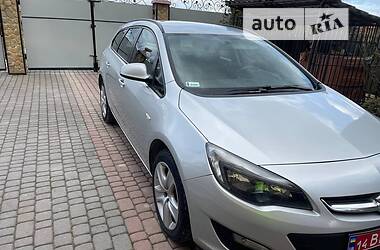 Универсал Opel Astra 2014 в Коломые