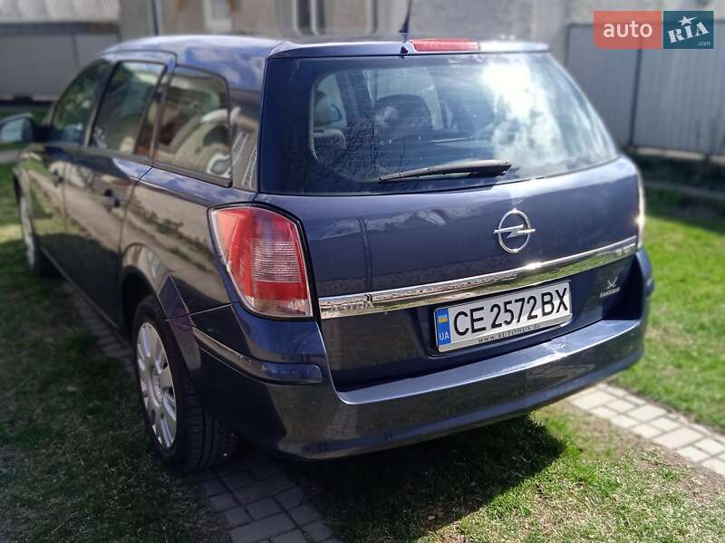 Универсал Opel Astra 2009 в Черновцах