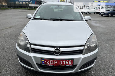Универсал Opel Astra 2005 в Корсуне-Шевченковском