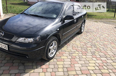 Седан Opel Astra 2008 в Львове